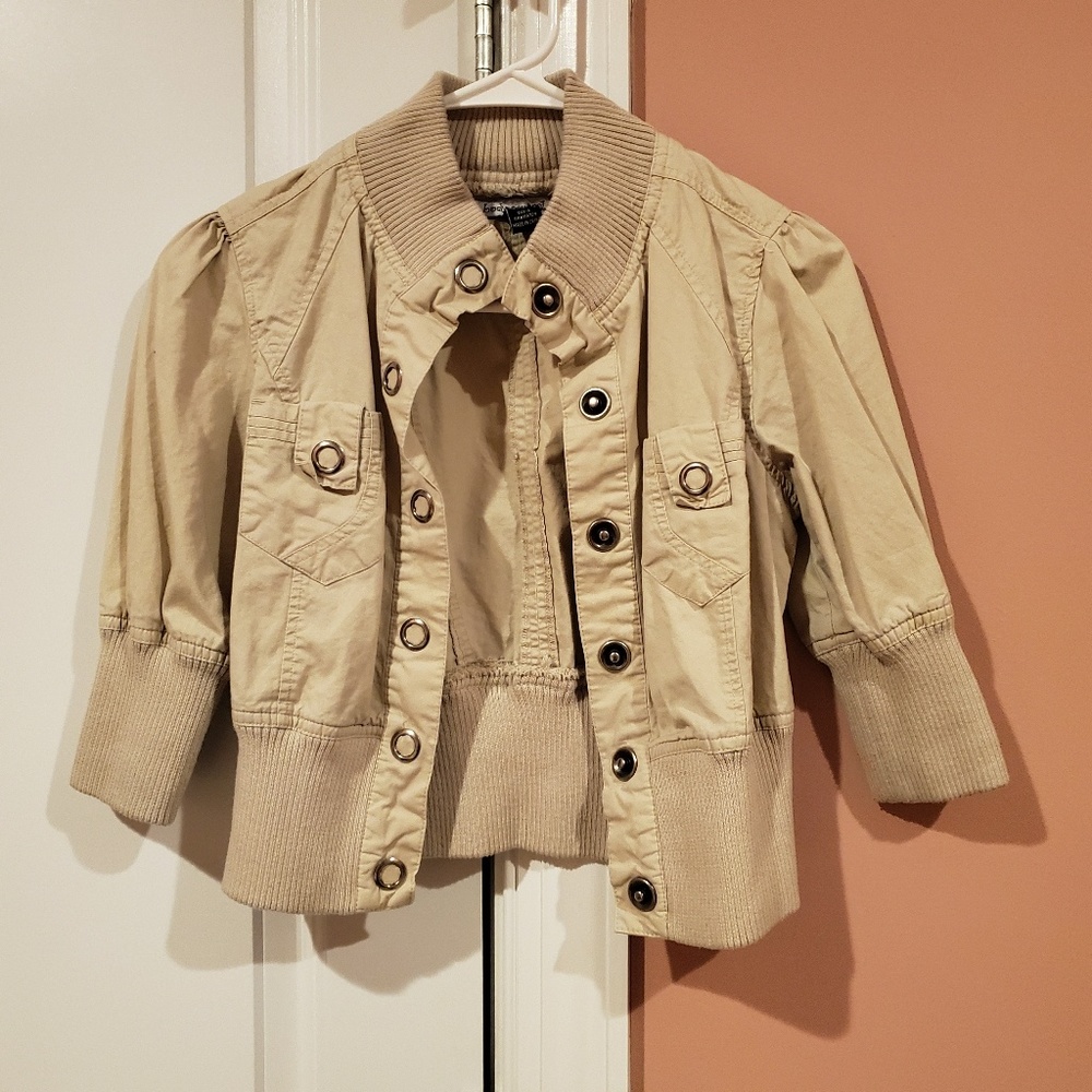 Body Central Crop Tan Blazer Sz S